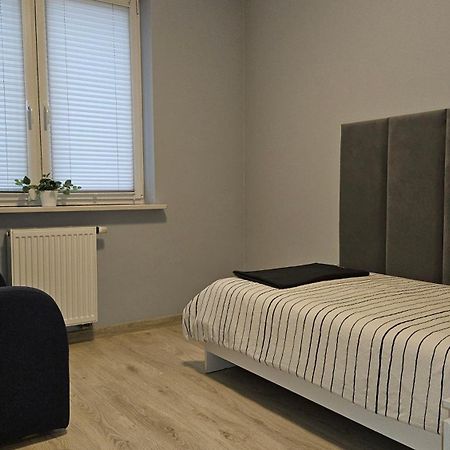 Apartamento Jedenastka Płock Exterior foto
