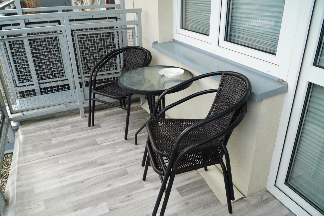 Apartamento Jedenastka Płock Exterior foto
